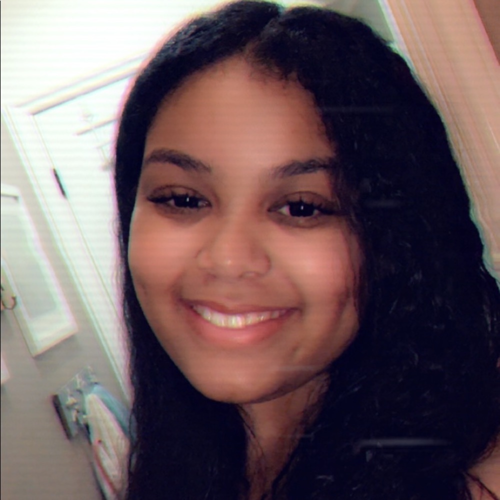 Meet your Posher, Surraya